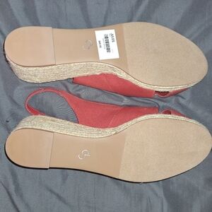 Womans wedge sandal